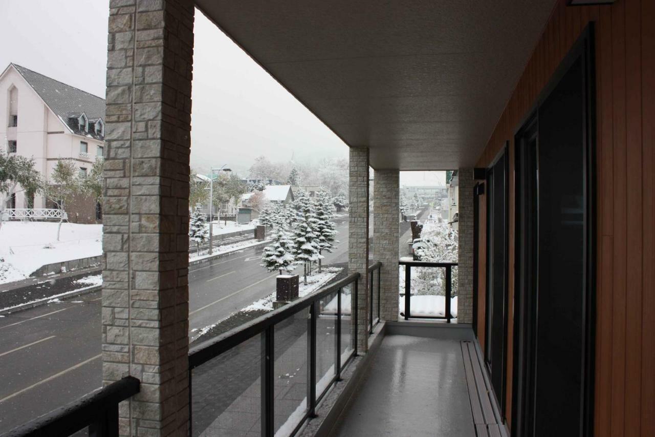 Apartment Diamond Dust